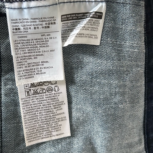 Women’s Levi’s Classic Denim Jacket Dark Wash L - Picture 7 of 8